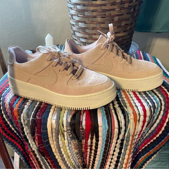 Nike Air Platform Pink Tennis Shoes - Picture 1 of 7